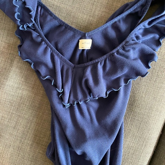 Wilfred bodysuit size small. In great condition and rarely worn. - Picture 1 of 2